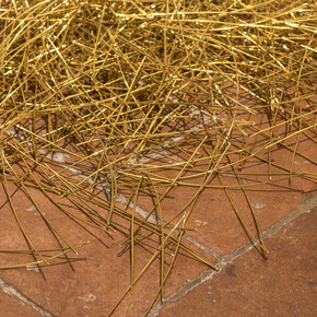 Aghi, 2018, brass | ottone, variable dimensions | dimensioni variabili. Courtesy Galleria Continua, San Gimignano / Beijing / Les Moulins / Habana. Photo Ela Bialkowska, OKNO studio
