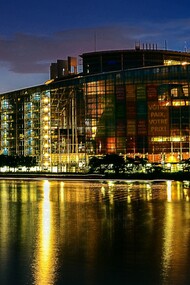  La sede del Parlamento europeo a Strasburgo, Francia