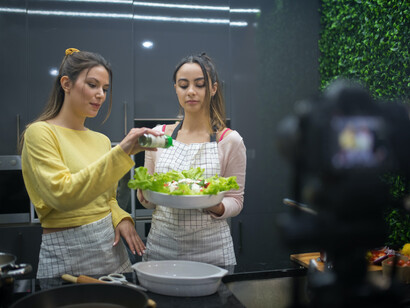 Equipe de gastrônomas participam de reality show de comida