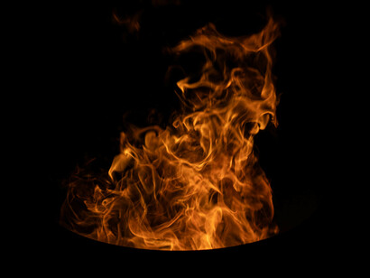 Fuoco. Il fegato, sede delle emozioni, è il punto di trasformazione tra la collera e l'amore spirituale. Scopriamo come gli eccessi emotivi possono influire sulla salute del fegato e sulla visione chiara della vita