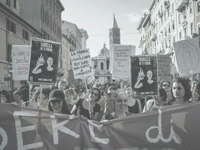 Protestors in support of women's rights are fighting and marching on the streets of Rome, Italy