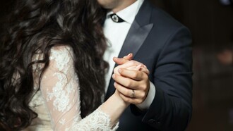 The bride and groom's first dance and dialoguing to the language of love