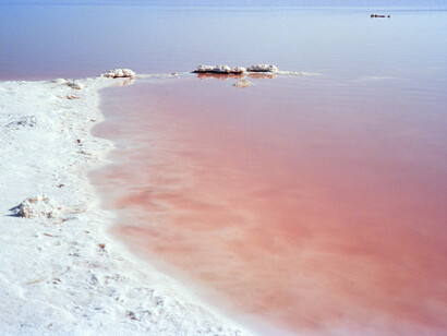Aurore Bano, Color Space Resonances. Courtesy of Francesca Borgonovo e galleria Antonia Jannone Disegni di Architettura
