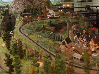 Toy / model trains. Courtesy of Musée du Jouet