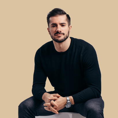 In lui convivono la precisione dell’ingegnere e la curiosità del divulgatore: sa che un dato, se non è raccontato, resta chiuso in un cassetto. Ph @eliapole