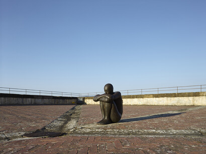 Antony Gormley, Human, Forte di Belvedere, Florence, Italy. Photograph by Pietro Savorelli. Courtesy Galleria Continua and White Cube © the Artist. 