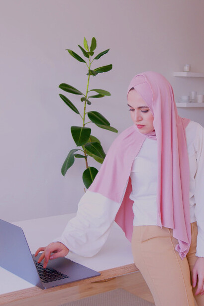 In a landscape of rapid tech advancements, her focus on Apple’s ecosystem showcases how seamless integration continues to enhance our daily routines
