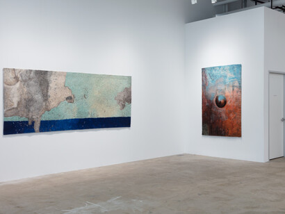 Gary Goldberg, Continental Drift, 2023, installation view, photo by Kevin Todora. Courtesy of the artist and Erin Cluley Gallery, Dallas, USA