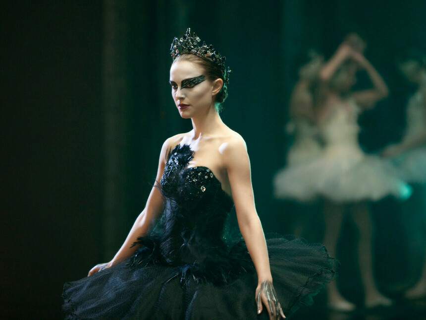 How Old Is Nina In Black Swan