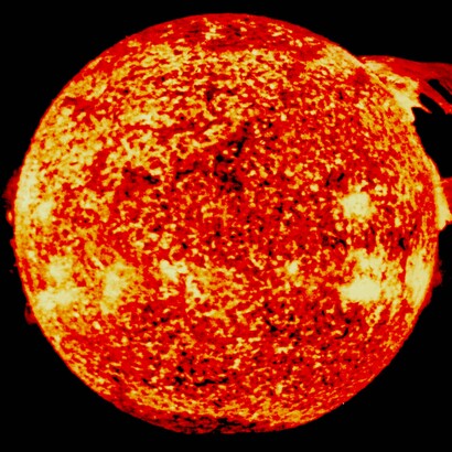 Cuando se acabe el hidrógeno, el núcleo del Sol comenzará a comprimirse