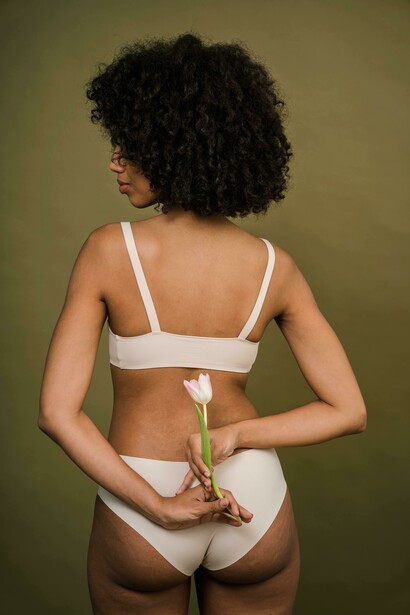 Intimo donna. L'evolvere della moda intima: dalle coppe distanziate al declino del push-up