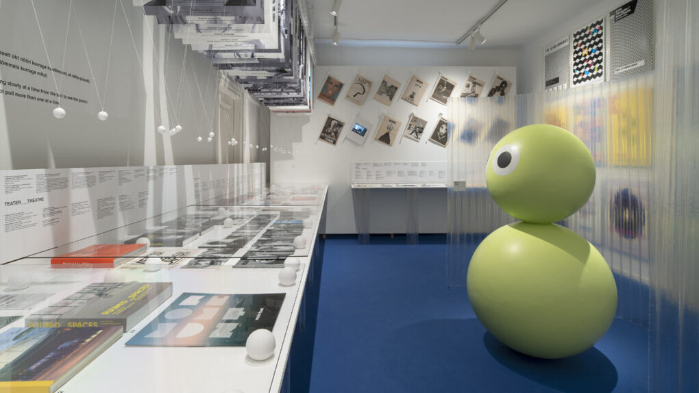 Man behind the scenes, exhibition view. Courtesy of Estonian Museum of
Applied Art and Design