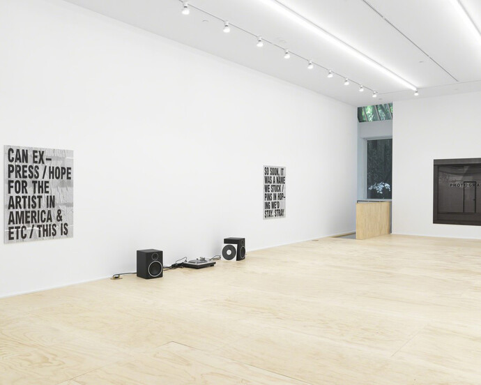Shannon Ebner, Exhibition view. Courtesy of Eva Presenhuber