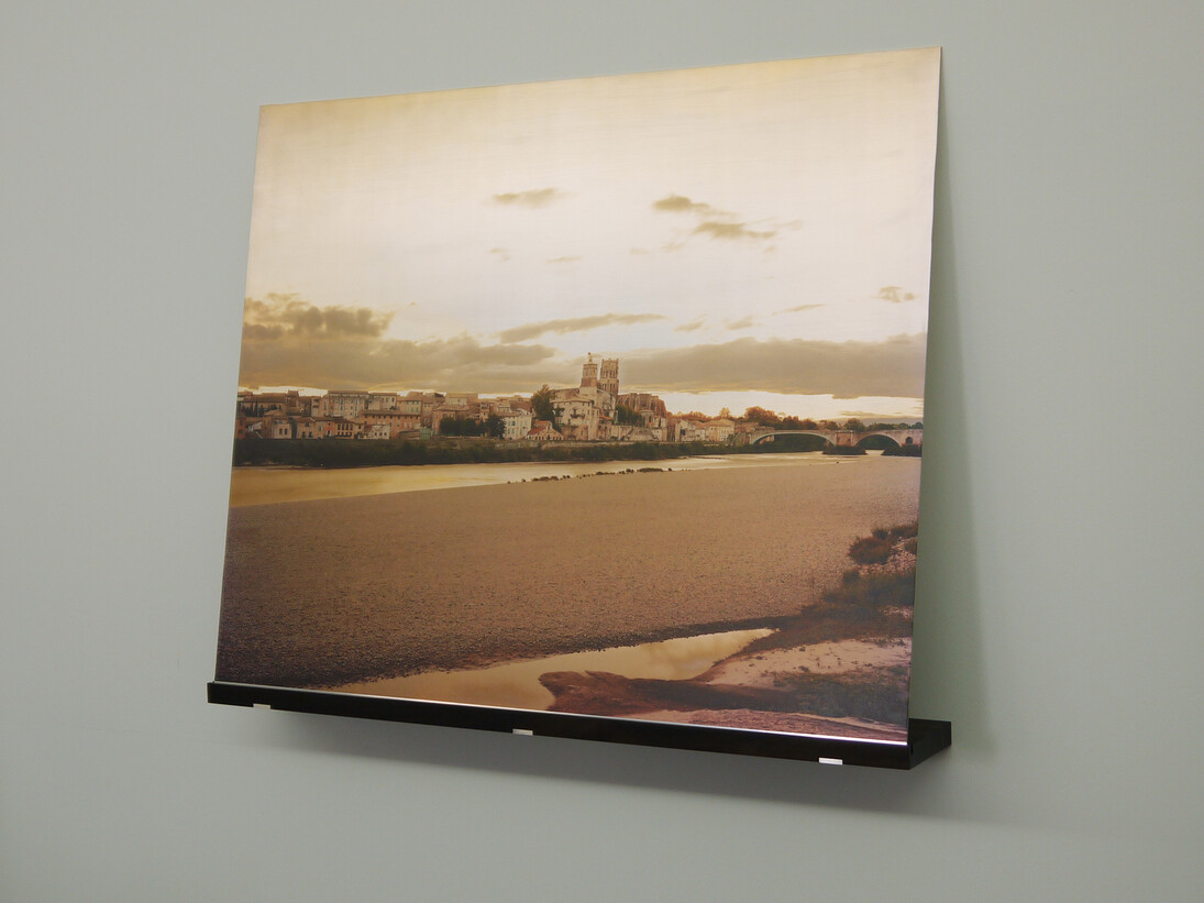 Elger Esser, Pont-Saint-Esprit, Frankreich 2014 Mixed media silver plat - directprint, copper plate, silver-coated, baseboard, makassar ebony 70,5 x 88 x 12 cm, Unique copy, Courtesty: Galerie Thaddaeus Ropac Paris/Salzburg © Elger Esser