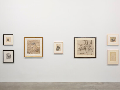 One hundred drawings. Courtesy of Matthew Marks Gallery