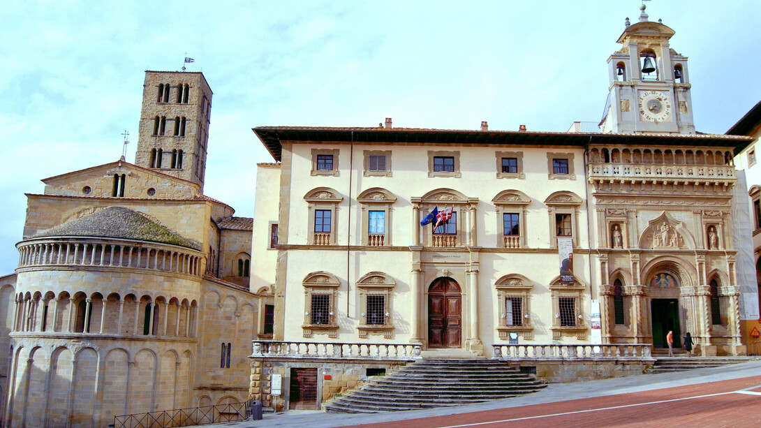 Tribunale und Piazza Grande, Arezzo