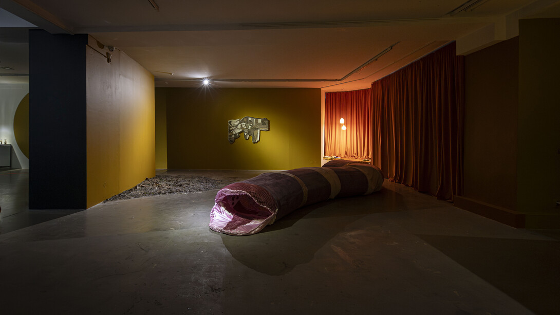 Various artists, Żabie Doły, a group exhibition, exhibition view. Courtesy of Kronika Centre for Contemporary Art