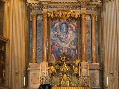 Altare della Chiesa di Santa Maria di Vallicella con l'opera di Rubens "Angeli adoranti la Madonna Vallicelliana"