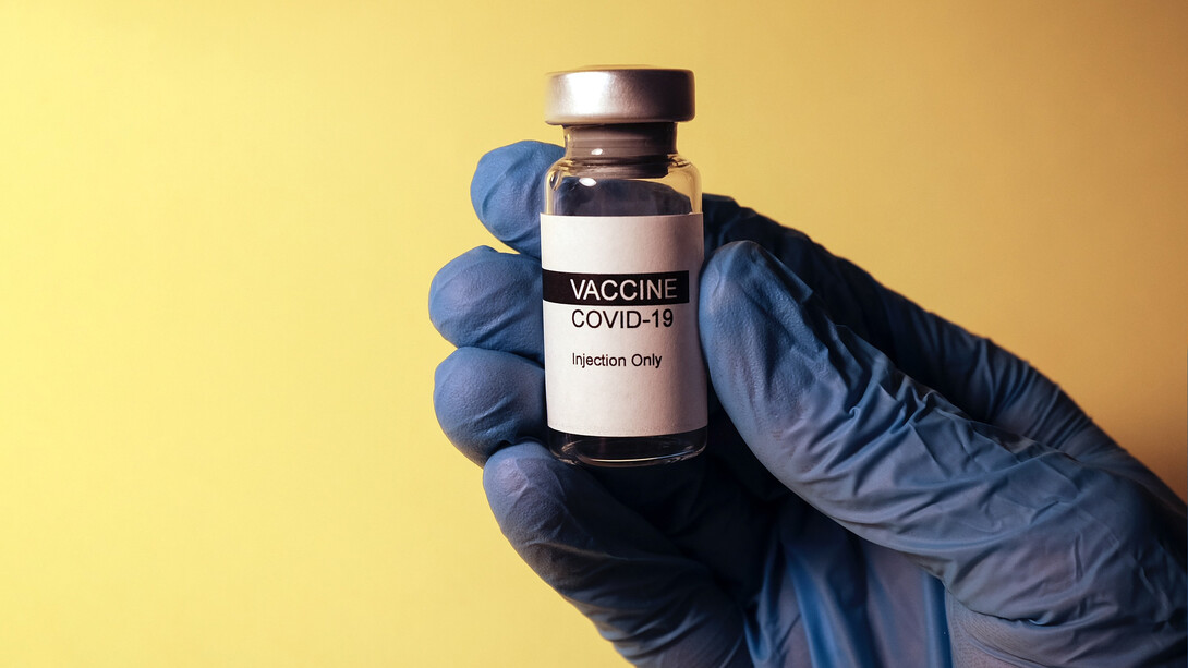 Le "nationalisme vaccinal" est un bon alibi derrière lequel agissent les oligarchies mondiales