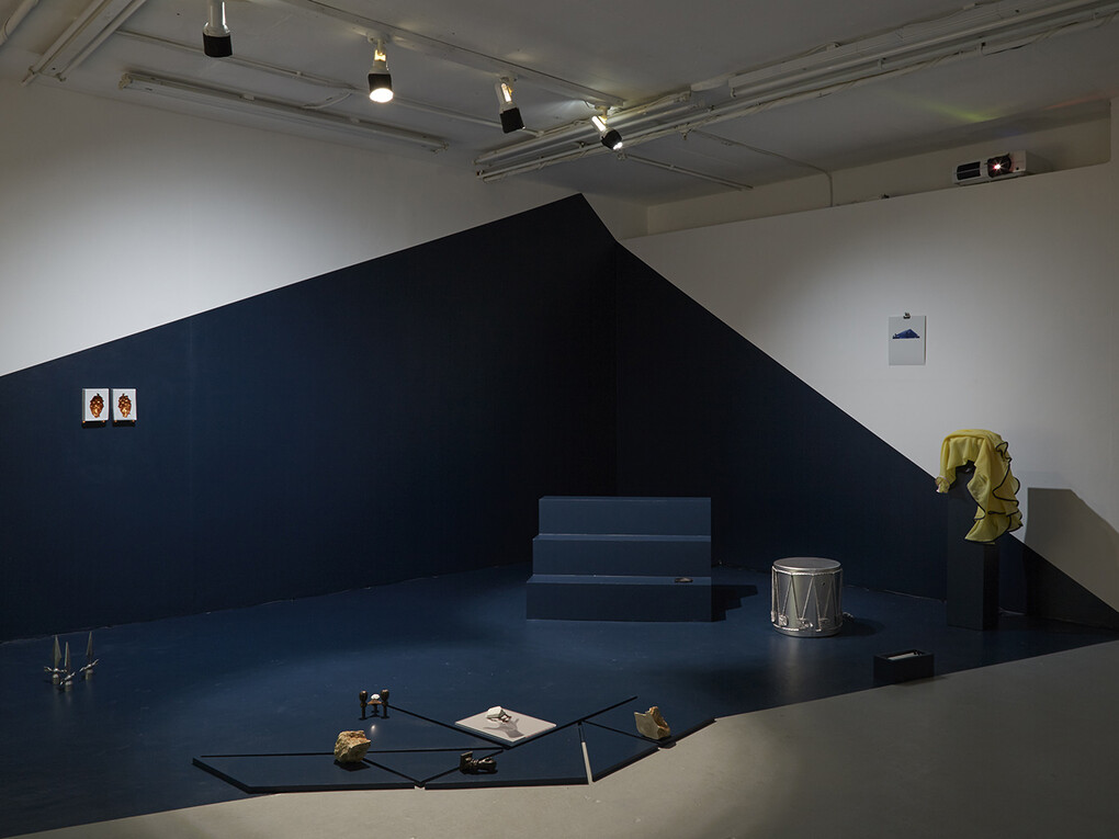 (play)ground-less, installation view 