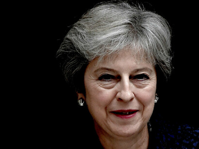 La papeleta que le dejó Cameron a May no parecía fácil y, en efecto, no lo fue