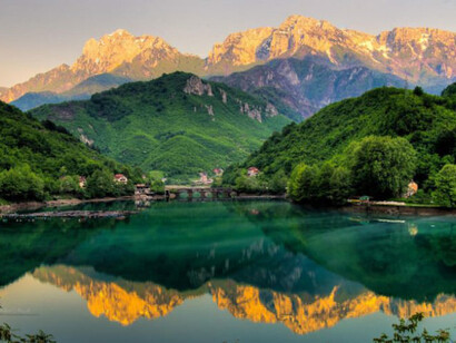 Vrelo Bune, a beautiful landscape in Balkans - Photo by Michał Sleczek
