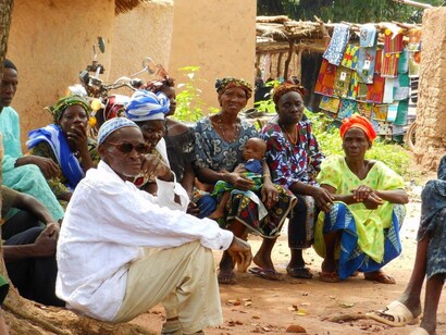 Nel gennaio 2025, il Burkina Faso si è ritirato dalla Comunità Economica degli Stati dell'Africa Occidentale (ECOWAS) insieme a Mali e Niger, segnando un cambiamento nelle alleanze regionali