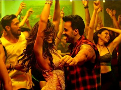 "Despacito", de Luis Fonsi, es otro ejemplo de canciones que a través de sus letras limitan el papel de la mujer a mero objeto sexual 