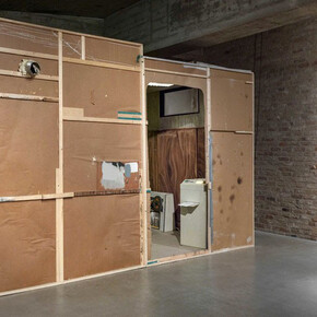 Rinus Van de Velde. Courtesy of the artist and KÖNIG GALERIE. Photo by Roman März