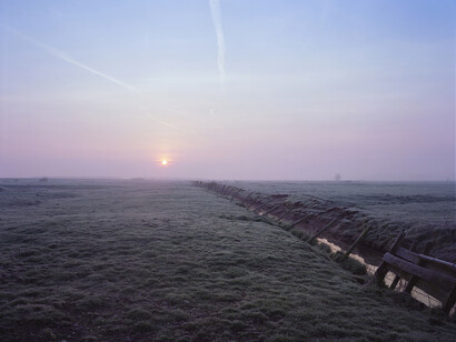 Harry Cory Wright, High Pressure, 2015, C print, 33 x 39 in / 83 x 100 cm, edition of 7, 58 x 71in / 148 x 180 cm, edition of 3, courtesy of Eleven, London 