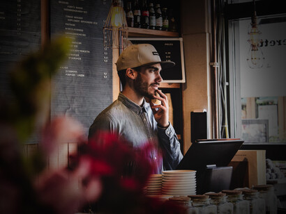El «habla» o lo que decimos, entra a ser parte fundamental en esta interacción física