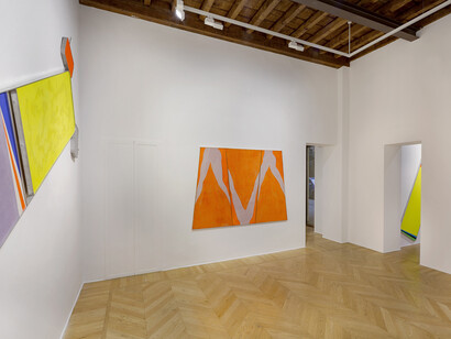 Giulio Turcato, Cosmic Infinity, vista della mostra. Per gentile concessione di The Secci Gallery
