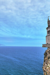 Built in 1912, the Swallow's Nest is one of the Neo-Gothic châteaux fantastiques in Crimea
