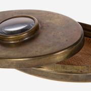 Zunderdose mit Brennlinse, Deutschland, frühes 19. Jh. Mit freundlicher Genehmigung des Museums für Kunst und Gewerbe Hamburg