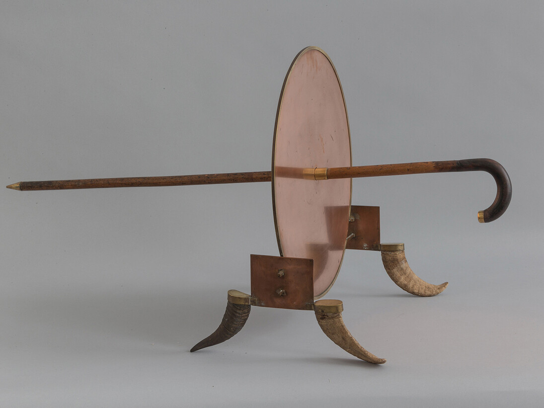 Carel Visser, Walking stick / Wandelstok, 1978, Wooden walking stick, goats horn and brass copper, 47 x 88 x 45 cm, 18 1/2 x 34 5/8 x 17 3/4 inches