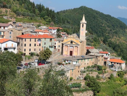 Panorama di Cenova (IM), Italia