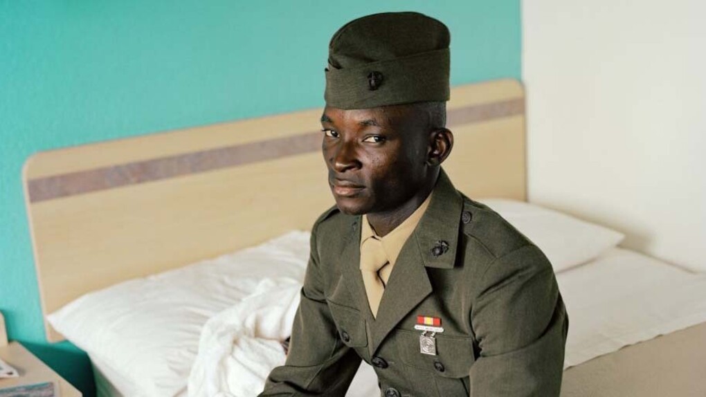 Susan Worsham, Marine, Hotel near airport, Richmond, VA, Archival Pigment Print, 2009, Gift of the Artist