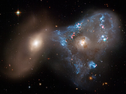 Galaxias Arp 143 en la constelación de Lince (Hubble)