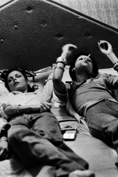 Pablo Bartholomew. Priya e Zarine. Nova Deli. 1975