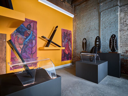 Jomo Tariku, Juxtaposed. A portal to African Design, exhibition view. Courtesy of Wexler gallery