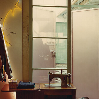 Guido Guidi, Via Emilia, Forlimpopoli (dettaglio), 1984. Cortesia di Viasaterna