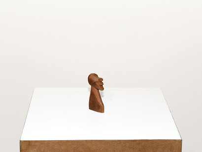 Cícero Alves dos Santos (Véio), Bocudo, 2014, Madeira, 8 x 4,5 x 2 cm. ©Germana Monte-Mor