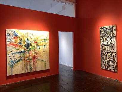 Retna : Mano A Mano, exhibiiton view. Courtesy of New Image Art