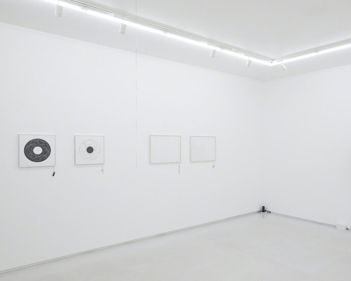 Humor Identification. Courtesy of Tomio Koyama Gallery
