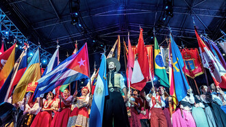 Apertura de la Feria de las Colectividades 2023 en la ciudad de Rosario, Argentina