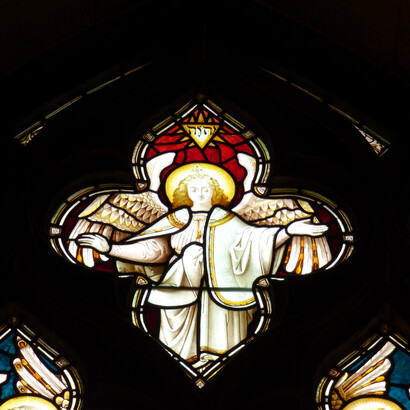 Yahweh pode ter surgido entre os midianitas e kenitas antes de ser adotado pelos israelitas, indicando influências de povos nômades do sul de Canaã. Catedral de St. Giles, Edimburgo