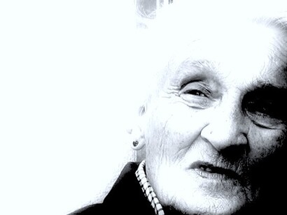 Para el entendimiento del alzhéimer debemos comprender que las ideas (péptidos) son señales eléctricas  resultados de una interacción de reacciones bioquímicas a nivel cerebral