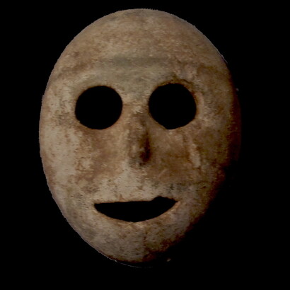 Provavelmente a máscara mais antiga do mundo (7.000 a.C.)