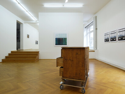 Things behind things, installation view. Courtesy of Bernhard Knaus Fine Art 
