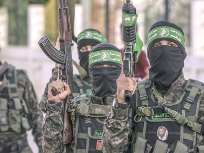Hamás es una organización política y paramilitar palestina que se declara yihadista,​ nacionalista e islamista